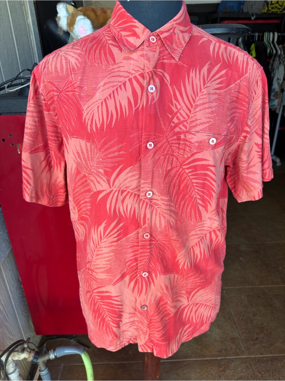 PreOwned Tori Richard Hawaiian Shirt Full Button Red Men's M